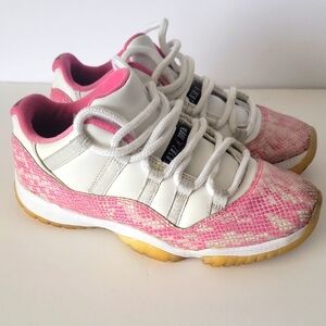 Air Jordan Retro Snakeskin Size 7.5